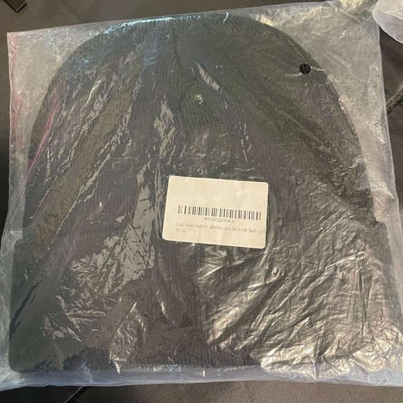 Lvaiz Beanie - Picture 2 of 7